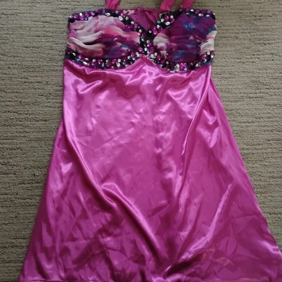 Deb Dress 💜🖤 🩷 - Picture 2 of 8